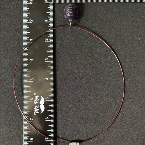 Amethyst turtle mini carving on purple wire choker with silver hardware - Picture 7 of 8